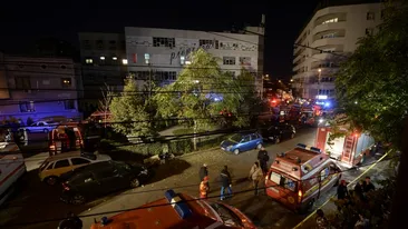 Mamele tinerilor care au murit la Colectiv, mărturii în lacrimi: A fost scos și aruncat pe caldarâm + Sufletul meu este mort...