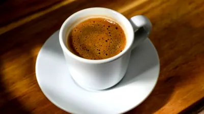 Nutriționiștii arată ora fixă la care trebuie să îți bei, de fapt, cafeaua