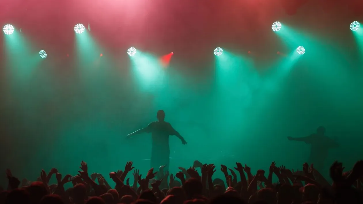 Doliu în lumea muzicii! Cântărețul a murit la 51 de ani