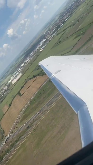 După plimbarea cu elicopterul, Victor Micula s-a urcat într-un avion privat