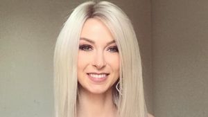 Andreea Bălan a ajuns la 50 de kg în numai 7 săptămâni de la naştere! Cântăreaţa a spus că mânca şi cartofi prăjiţi şi amandine noaptea, dar...