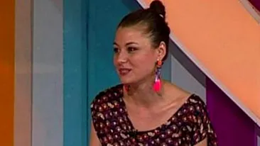 Xing Elena Ling avea preferinte culinare ciudate: In liceu mancam mine de creion si creta. Nu stiu de ce, dar imi placeau