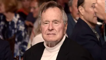 George Bush, internat de urgență în spital, la o zi după ce soția lui a fost înmormântată! VIDEO