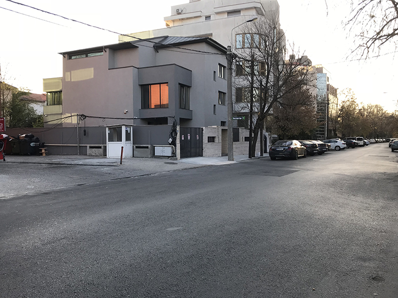 Mirel Rădoi a avut grijă să-și ridice un adevărat palat