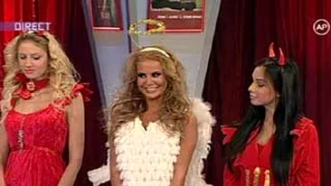 VIDEO Marina Dina face misto de Daniela Crudu! Se vrea cea mai cuminte asistenta! Uite-o imbracata in ingeras!