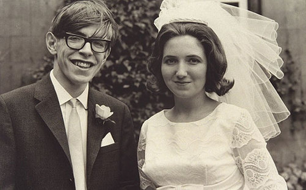 A murit Stephen Hawking! Fizicianul avea 76 de ani
