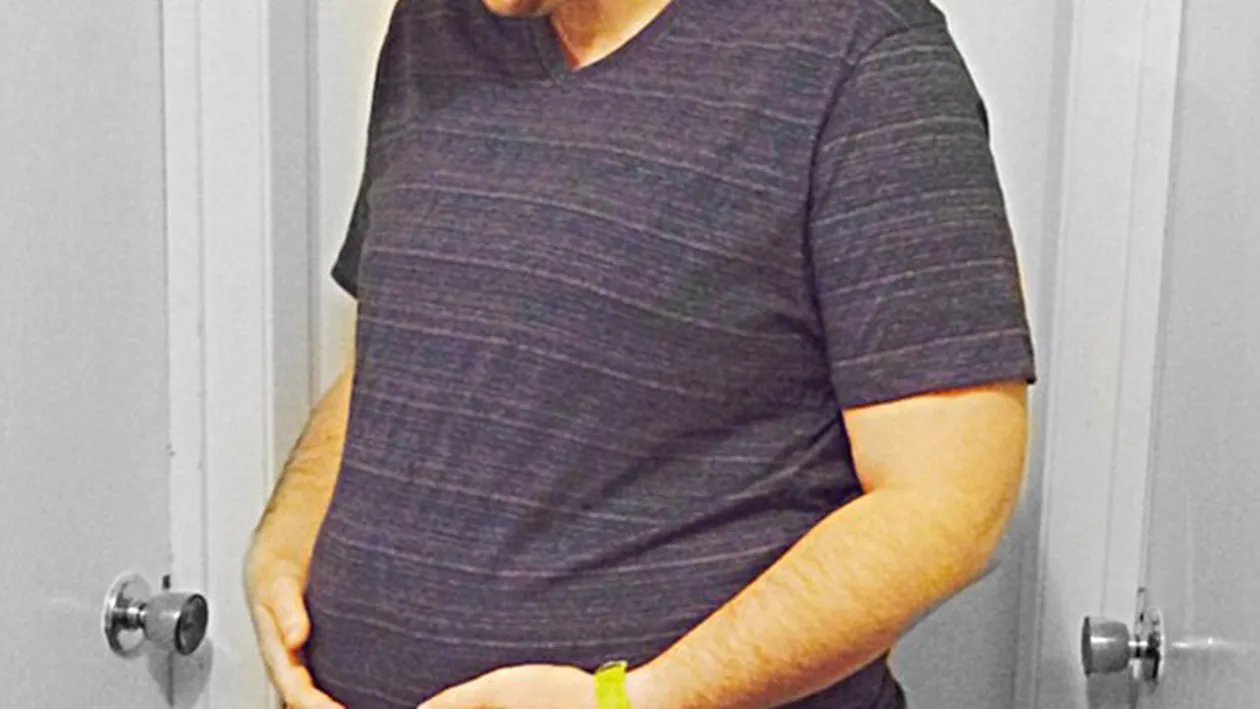 Un bărbat şi-a adus pe lume fiica după ce soţia sa a încercat în zadar să rămână însărcinată!