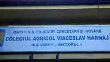 Oficialii au adus la Jean Monnet o directoare cu experienta in scandalurile sexuale! Dadea elevele afara din scoala cu politia!