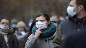 Alte două orașe intră în scenariul roșu. Ce noi restricții se vor aplica în Brașov și Bistrița începând de miercuri