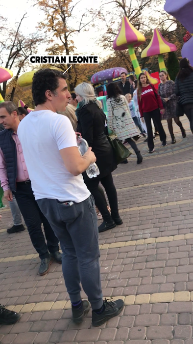 Celebrul prezentator de la PRO TV apare rar în public cu soția (cunoscută jurnalistă)… Noi i-am filmat însă departe de pupitrul știrilor!