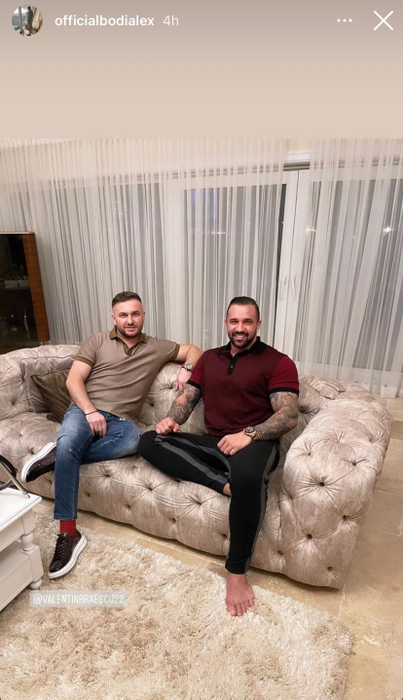 Alex Bodi și "sosia" lui, Valentin Brăescu, bunul prieten al Biancăi Drăgușanu, până mai ieri