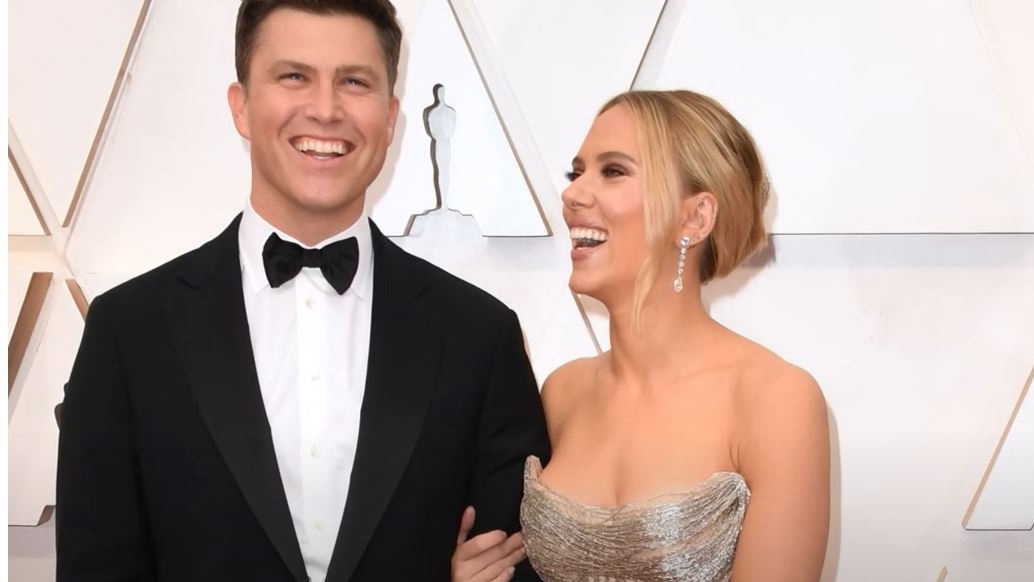 Scarlett Johansson și Colin Jost s-au căsătorit în secret! La ceremonie au participat doar rudele apropiate și câțiva prieteni | VIDEO