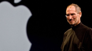 Steve Jobs lanseaza acum iPhone 4G