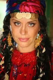 Imaginile pe care Loredana Groza le vrea șterse! Cum arăta artista înainte să fie acuzată că a trecut pe la estetician!