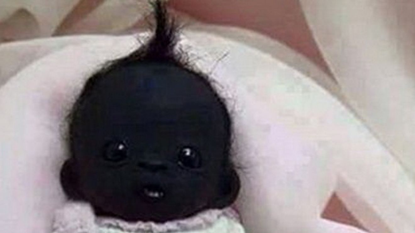 Nu poti sa crezi ce-ti vad ochii! S-a nascut cel mai negru bebelus din lume!