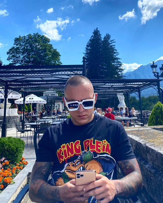 Iubitele lui Obu se tatuază cu chipul sau numele său / (Sursa: Instagram)