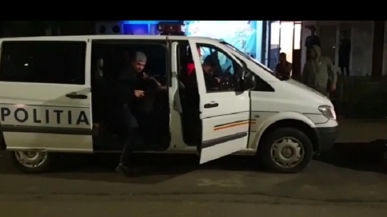 Maramureș: Un elev de liceu este cercetat pentru ultraj, după ce s-ar fi bătut cu trei polițiști