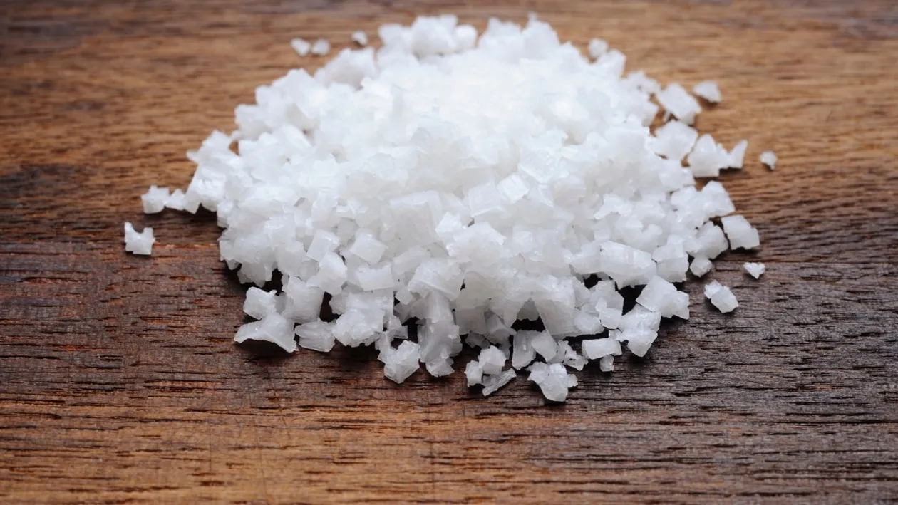 Cu ce aliment poți înlocui sarea. Care este cea mai bună alternativă