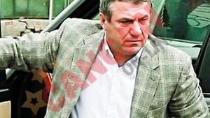 Victor Becali iese la atac