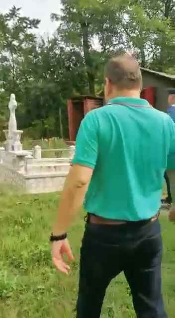 Bărbatul este în pericol să piardă cavoul după conflictul cu judecătoarea
