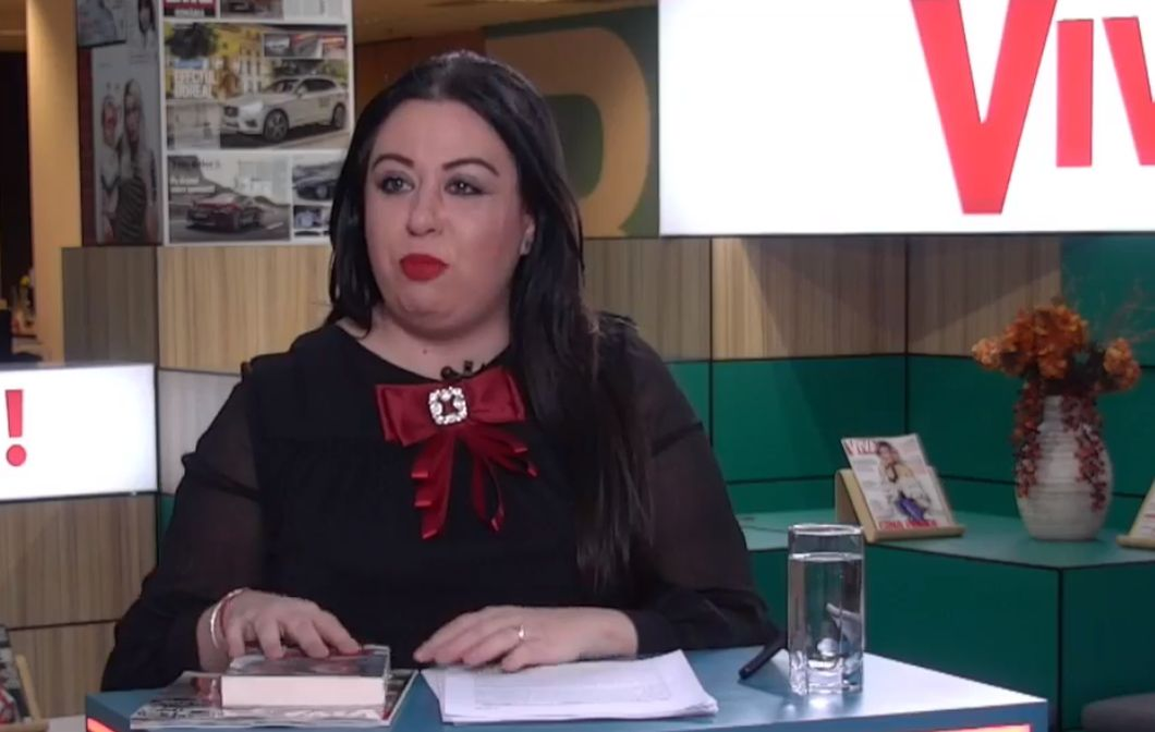 Oana Roman, în lacrimi: „Când au ieșit sicriele din biserică…”