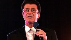 Gabriel Dorobanțu a fost confirmat cu COVID-19. Care este starea de sănătate a cântărețului