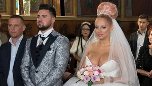 Sanziana Buruiana si-a scos burtica la inaintare! Ce mesaj are pentru fiica ei!