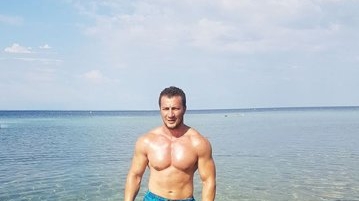 Marian Godină, “tras pe dreapta”. Ce mănâncă poliţistul şi ce exerciţii face pentru a se menţine în formă
