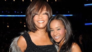 ULTIMA ORA! Fiica lui Whitney Houston a ieşit din COMA!