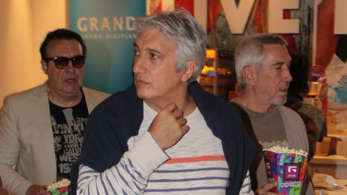 Cei trei crai ai showbiz-ului au avut, pentru o seara, aceeasi pasiune! Intra sa vezi ce consuma Cotabita, Chisu si Teava!