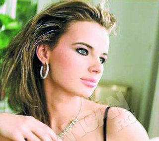 ATRAGATOARE. "Blanche" a castigat in 2004 titlul de "Miss Romania"