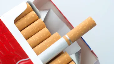 S-au scumpit oficial ţigările! Cât vor scoate în plus din buzunar fumătorii