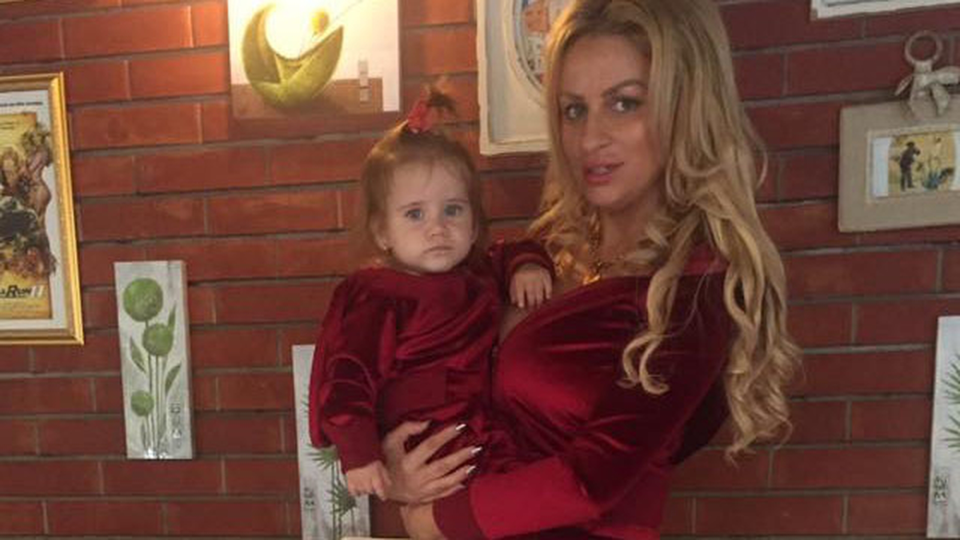 I s-a arătat lui Sânzi figura fetiţei ei înainte ca aceasta să se nască? Dezvăluirea incredibilă făcută de SÂNZIANA BURUIANĂ 