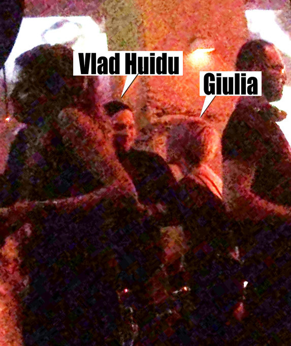 Giulia şi Vlad se discută preţ de câteva secunde