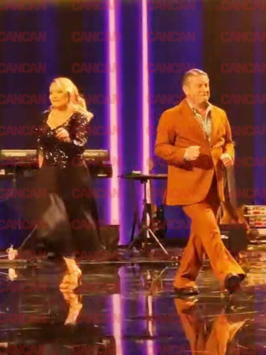 Andreea Esca dansează alături de Pavel Bartoș