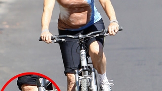 Goldie Hawn este plina de zbarcituri! Uite in ce hal poate arata pielea ei, la 67 de ani