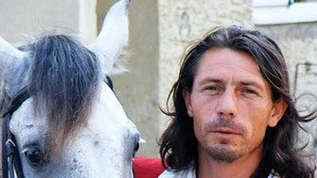 “Dorel” este somer. A facut sa rada o tara intreaga cu reclamele la coniac, acum isi cauta de munca in strainatate