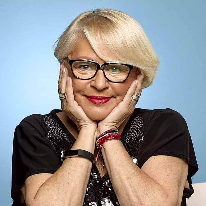 Mirabela Dauer: „Am luat bătaie chiar și cu fierul de călcat, după care mi-a promis că mă omoară” (Foto: Facebook)