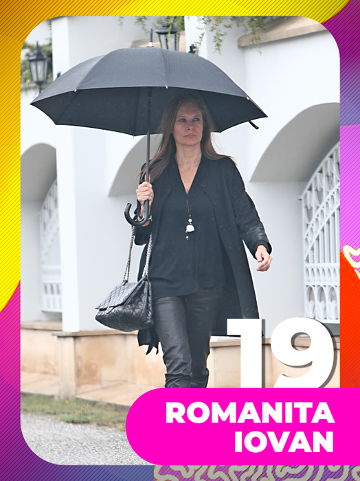 TOP 30 fete-sexy chiar şi atunci când afară plouă. Monica Gabor, Anna Lesko şi Bianca Drăguşanu s-au udat… la propriu!