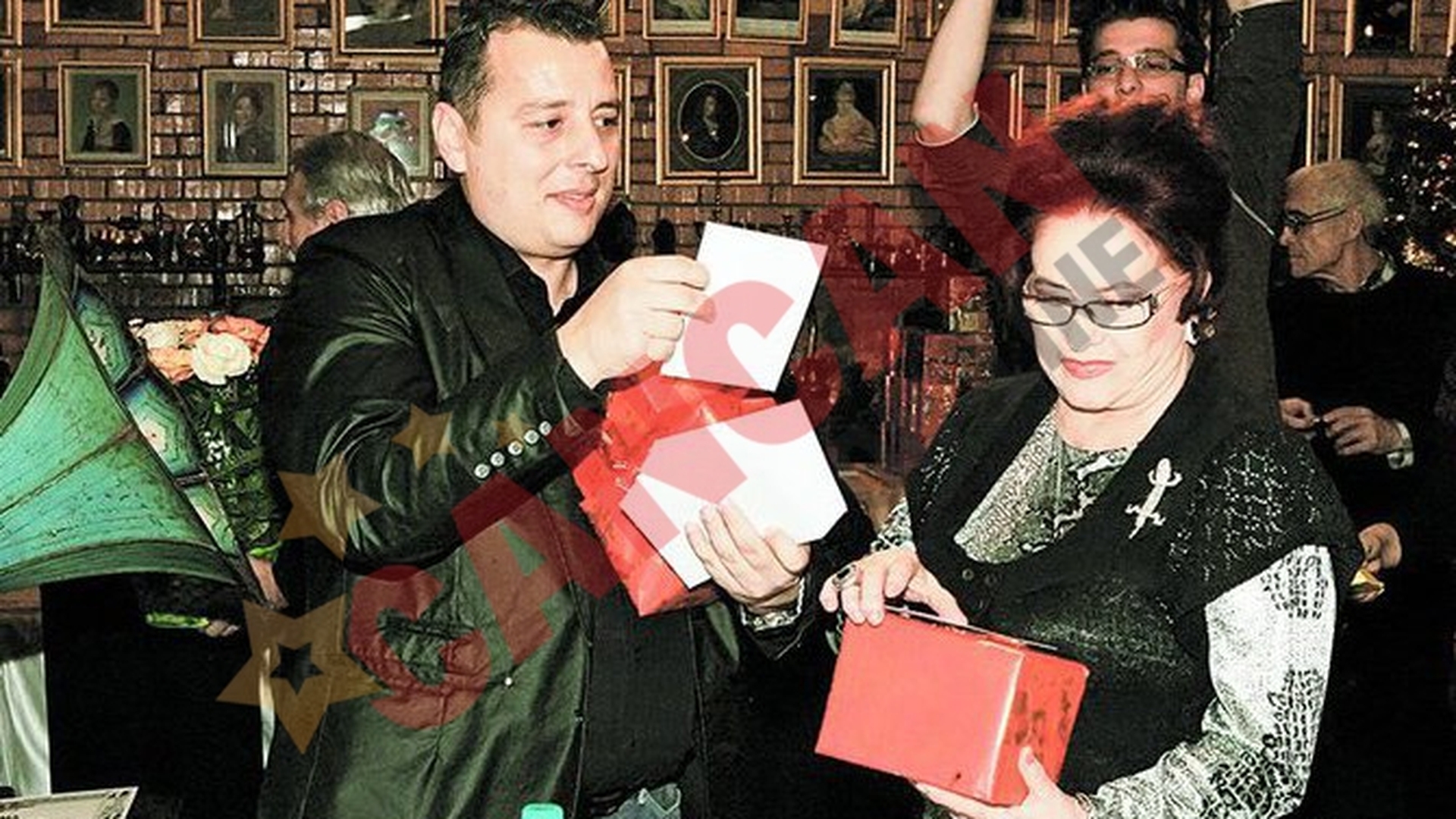 Stefan Florescu umple salile de teatru