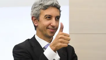 Este incredibil ce imagini au aparut cu fondatorul OTV, dupa ce a fost arestat! Este incatusat si…