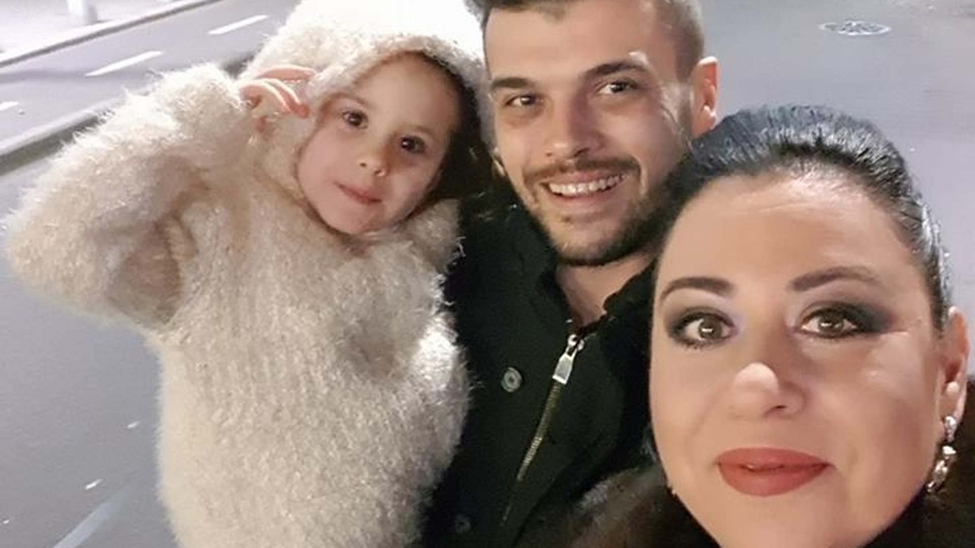 Oana Roman, gest incredibil pentru fiica sa! Vedeta a depăşit durerea de dragul fetiţei