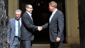 Se vor confrunta amandoi in cel de-al doilea tur! Ce i-a propus Victor Ponta lui Klaus Iohannis, inainte de batalia finala