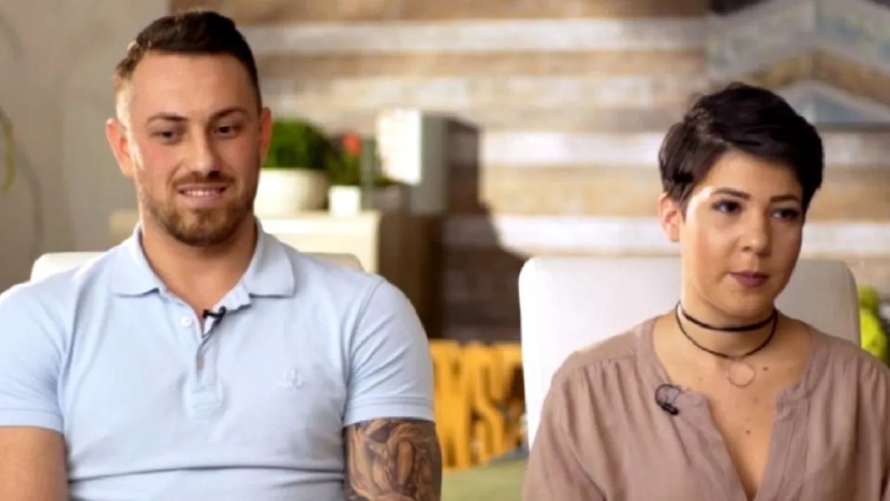 Cum arată acum Geanina și Costas de la Insula Iubirii. S-au transformat complet după ce au devenit părinți. FOTO