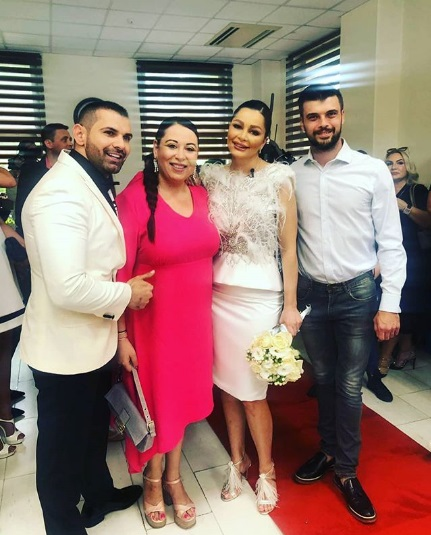 Marius Elisei s-a filmat gol pușcă în cadă. Ce declarație de dragoste i-a făcut Oana Roman soțului ei