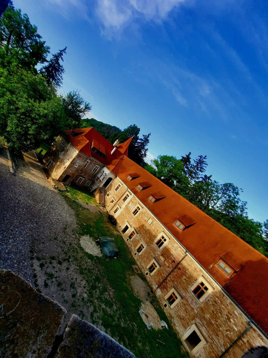 Localitatea de lângă Sighișoara care atrage anual o mulțime de turiști. Locul din România pe care trebuie să îl vizitezi vara asta