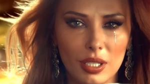 Tocmai acum s-a aflat. Ce a făcut Salman Khan de față cu Iulia Vântur în noaptea de Revelion. Detalii incredibile!