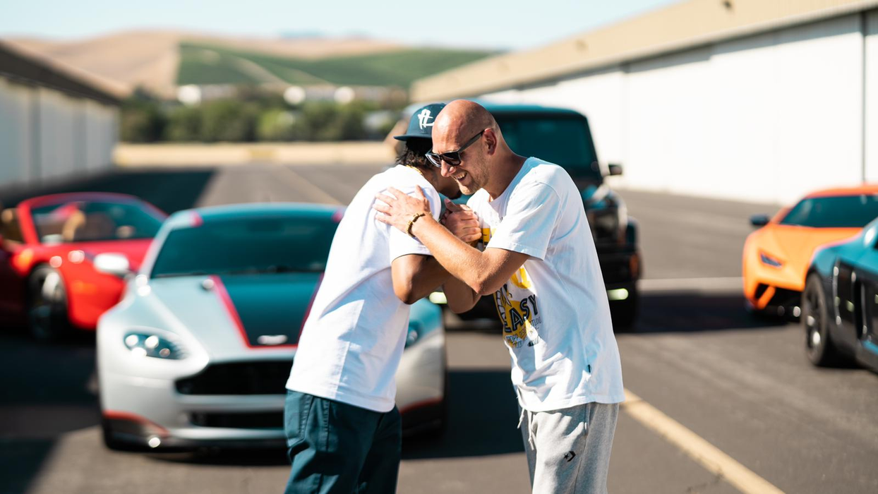 Lovitura dată de Richard Stan, regizorul român care promovează canabisul alături de o legendă hip hop din SUA