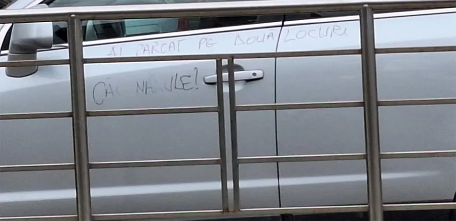 Pedeapsa pe care a primit-o un șofer după ce a parcat pe două locuri