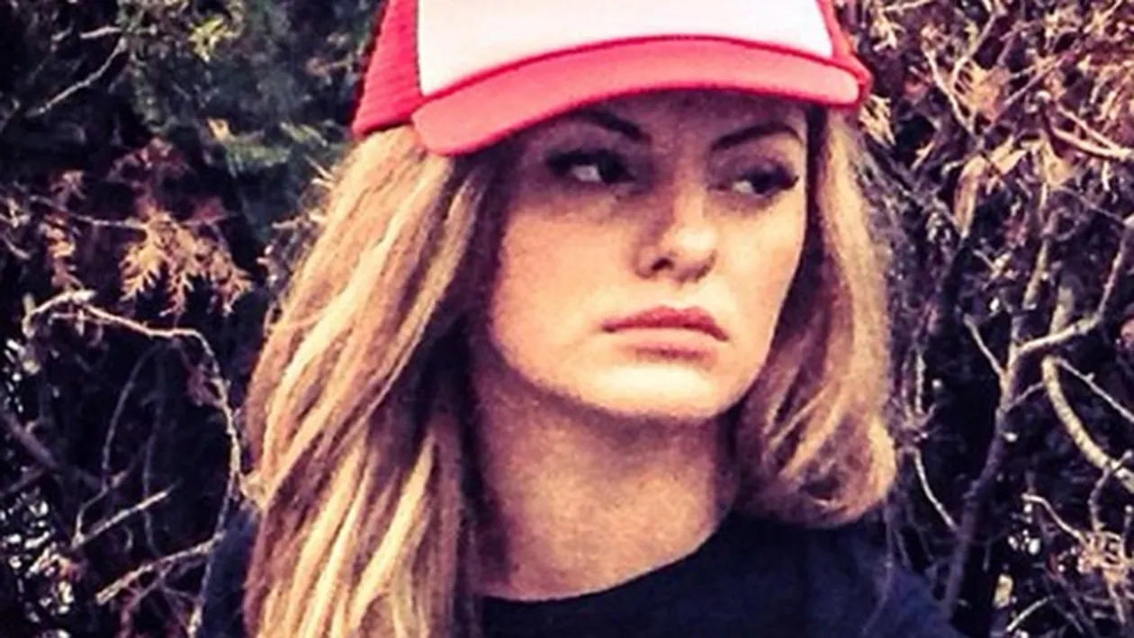 Alexandra Stan este complexata de inaltimea ei? Vezi la ce truc a apelat pentru a parea mai inalta